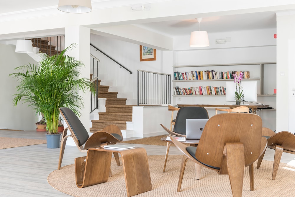 Boutique Hostal Oriola 26/50