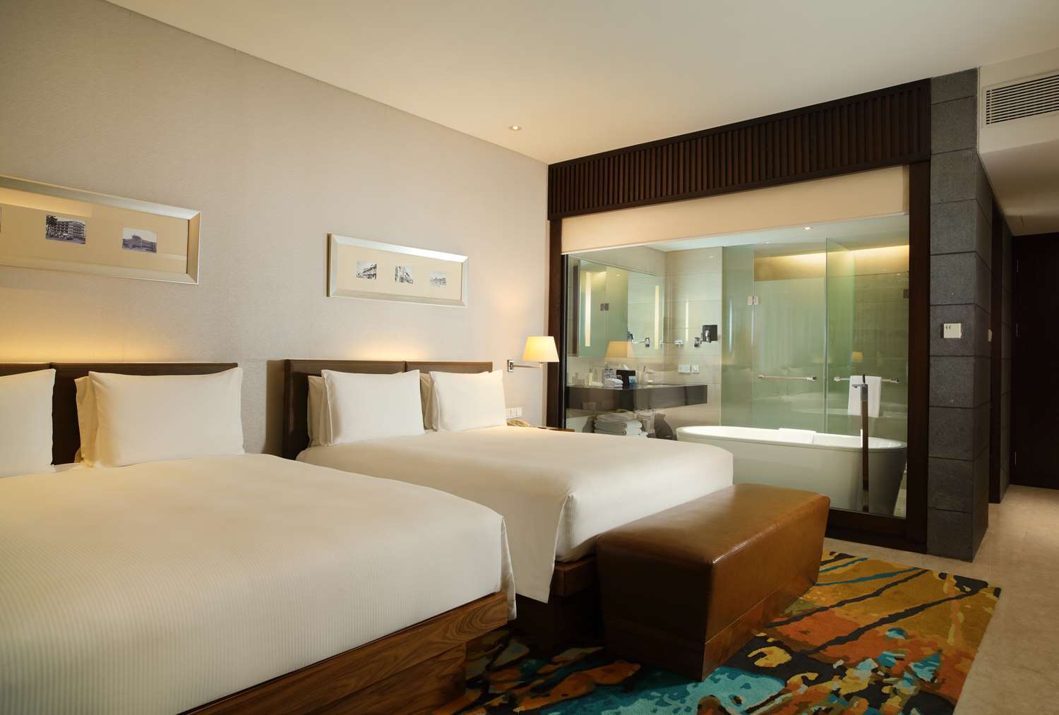 EXECUTIVE, 2 QUEEN BEDS, LOUNGE ACCESS