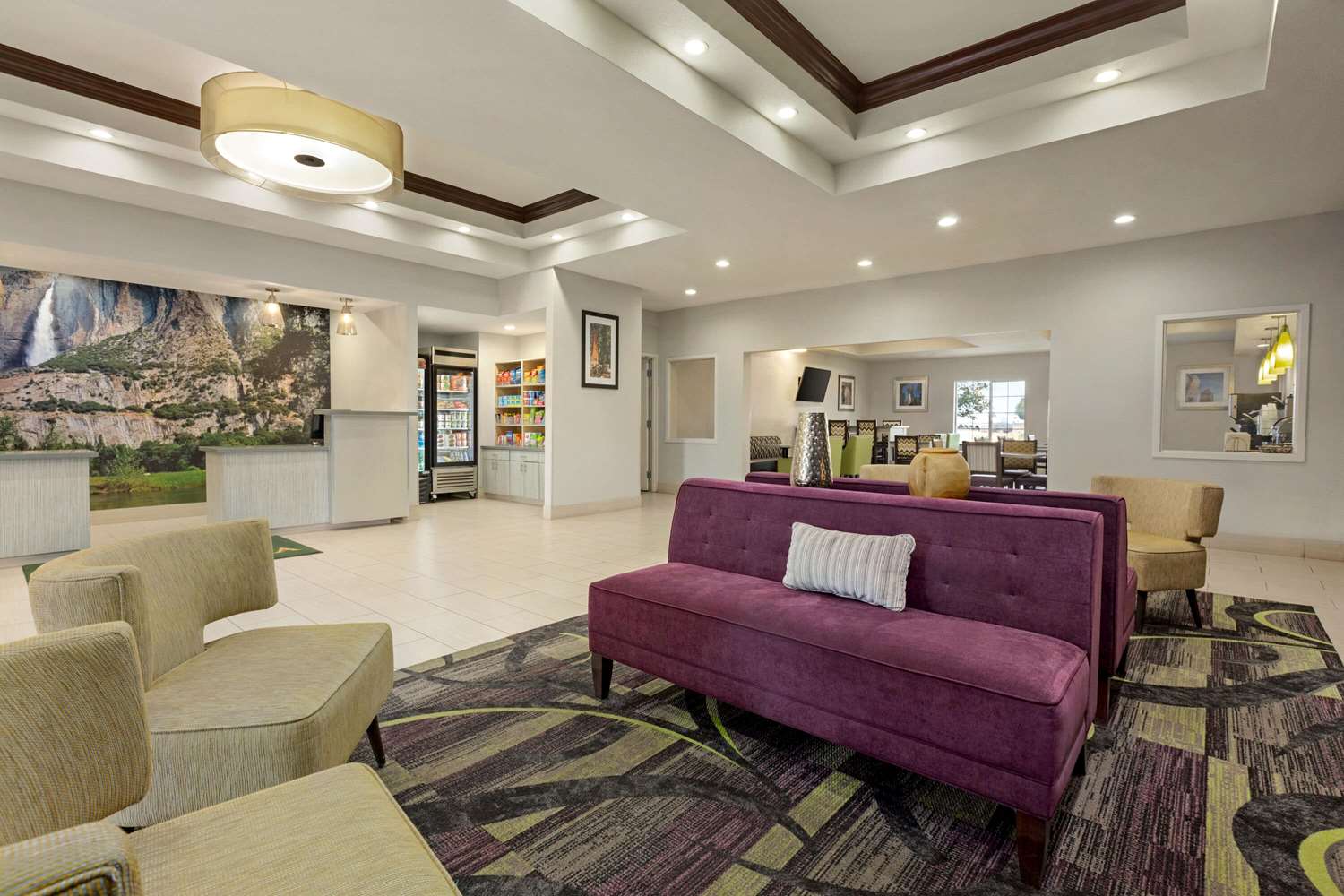 La Quinta Inn & Suites by Wyndham Fresno Northwest 27/44