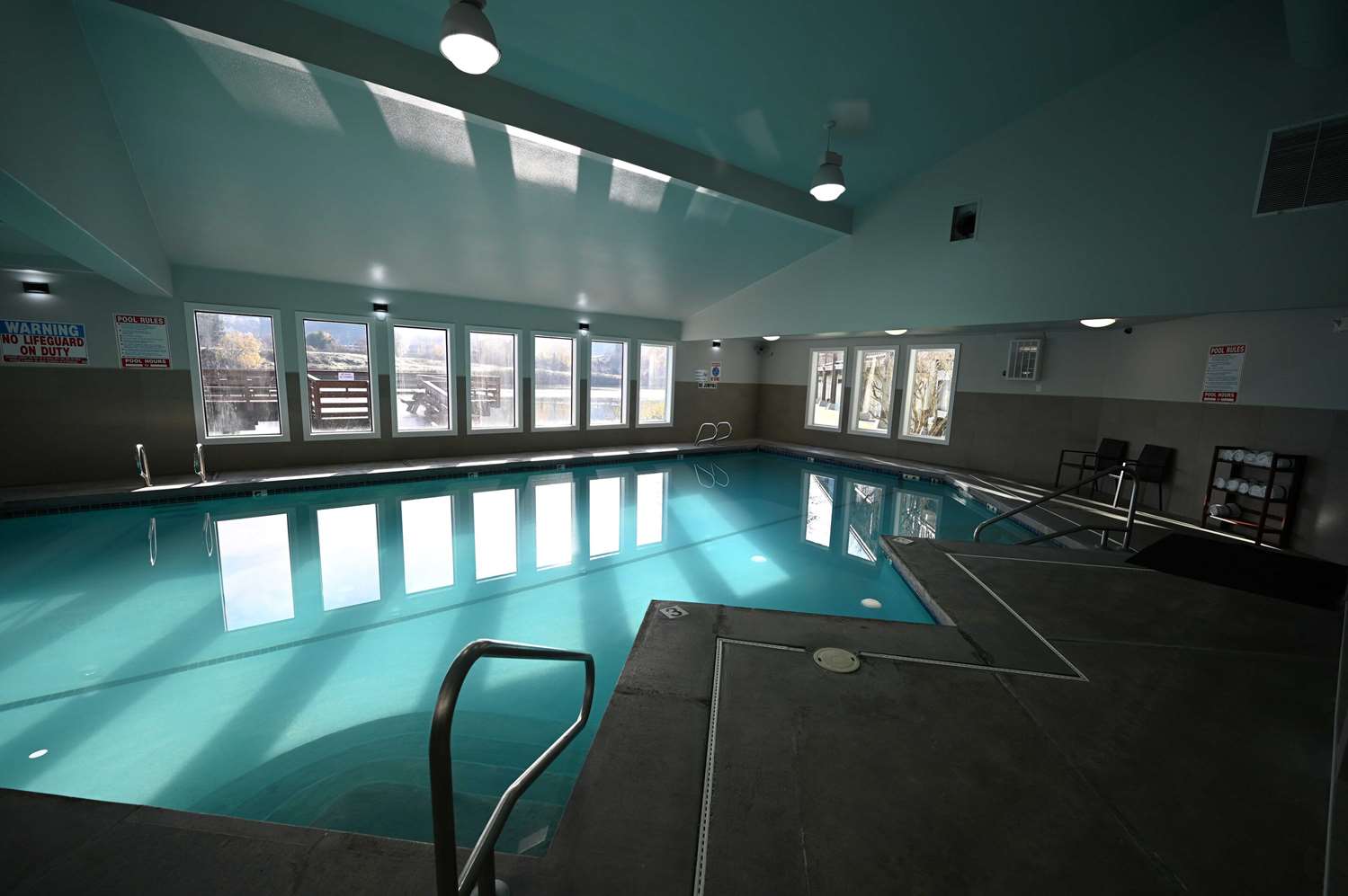Edgewater Inn and Suites, Ascend Hotel Collection 17/27