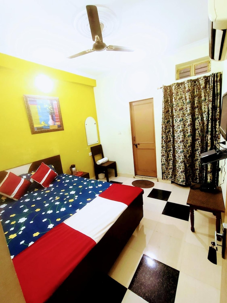 Hotel Satkar 25/31