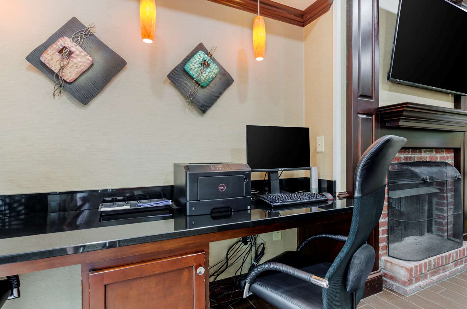 Comfort Inn and Suites Hillsville I-77 10/12