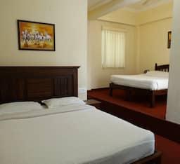 ROOM, QUADRUPLE