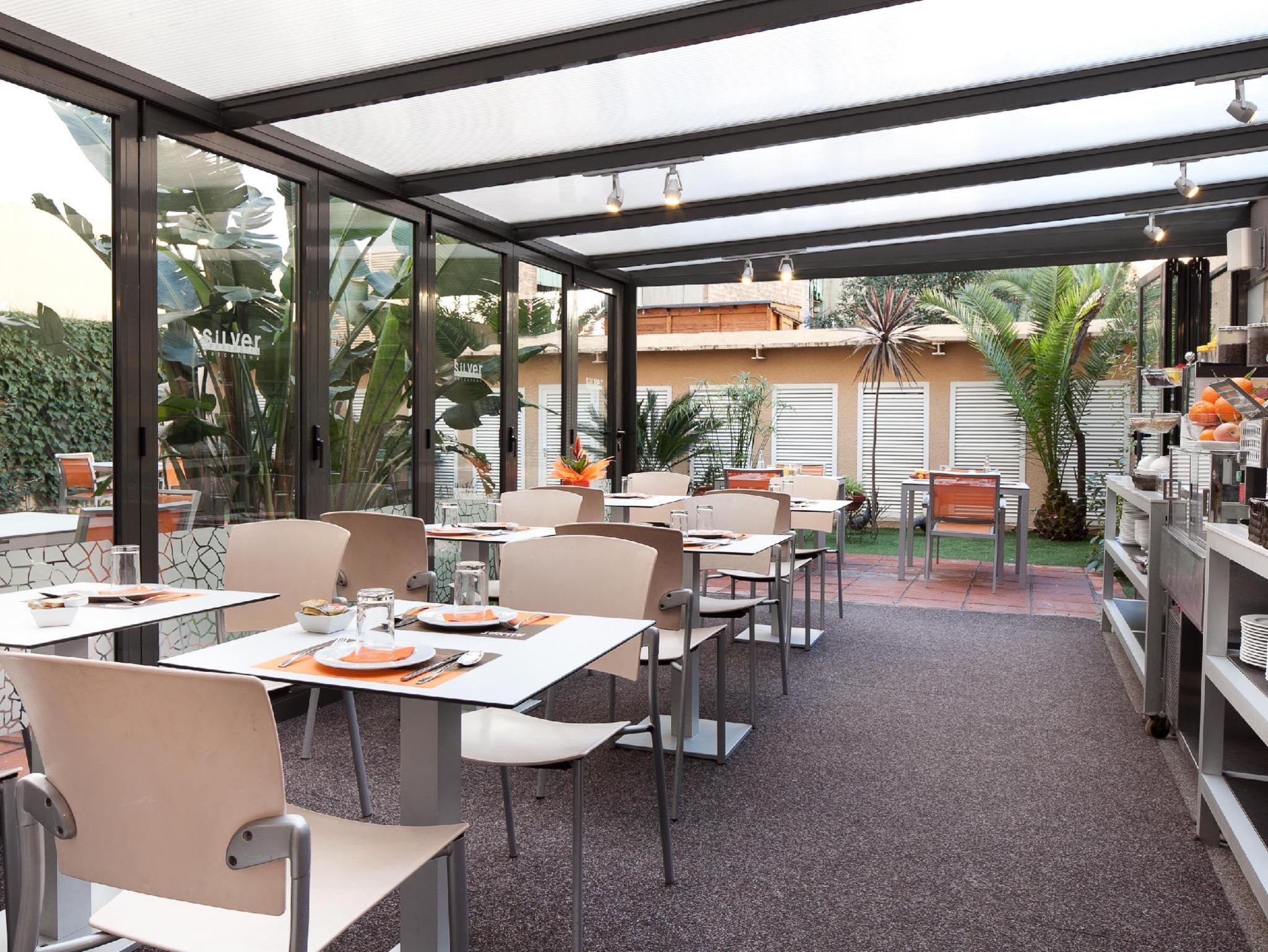 Silver Aparthotel 36/48