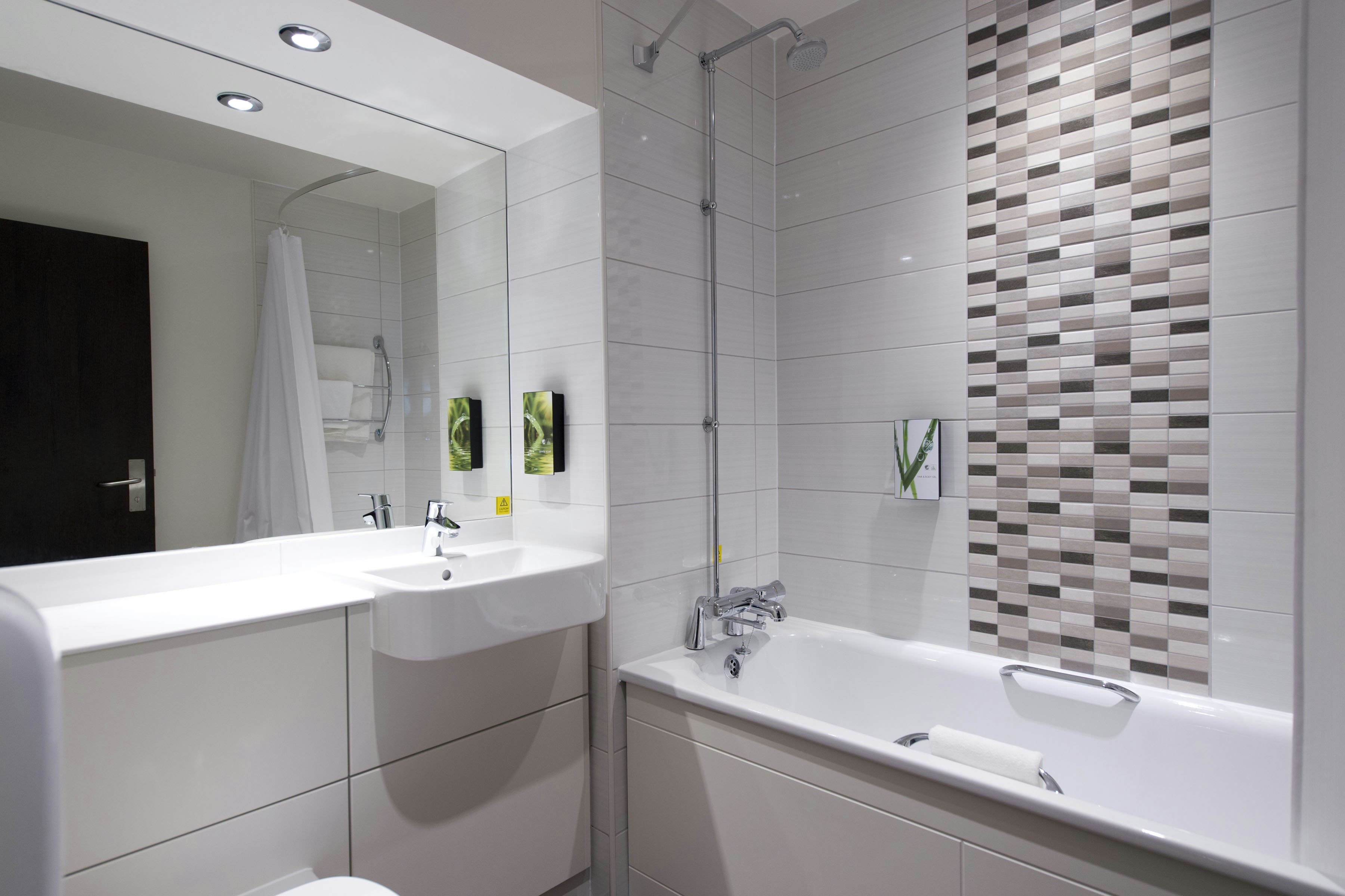 Premier Inn London Southgate 33/33