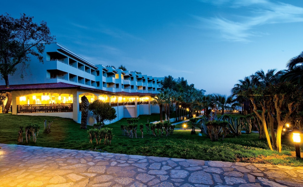 Melas Holiday Village 3/71