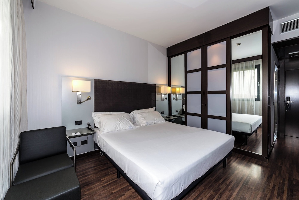 Ac Hotel Padova By Marriott 12/50
