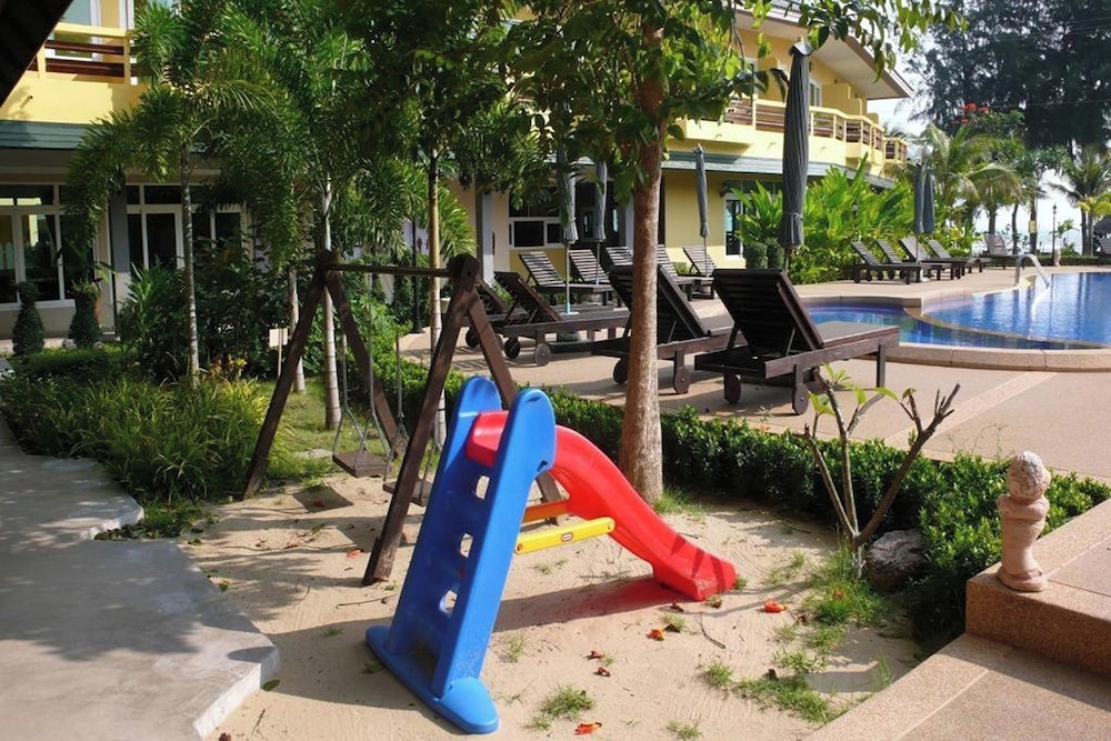 Bacchus Home Resort 43/77