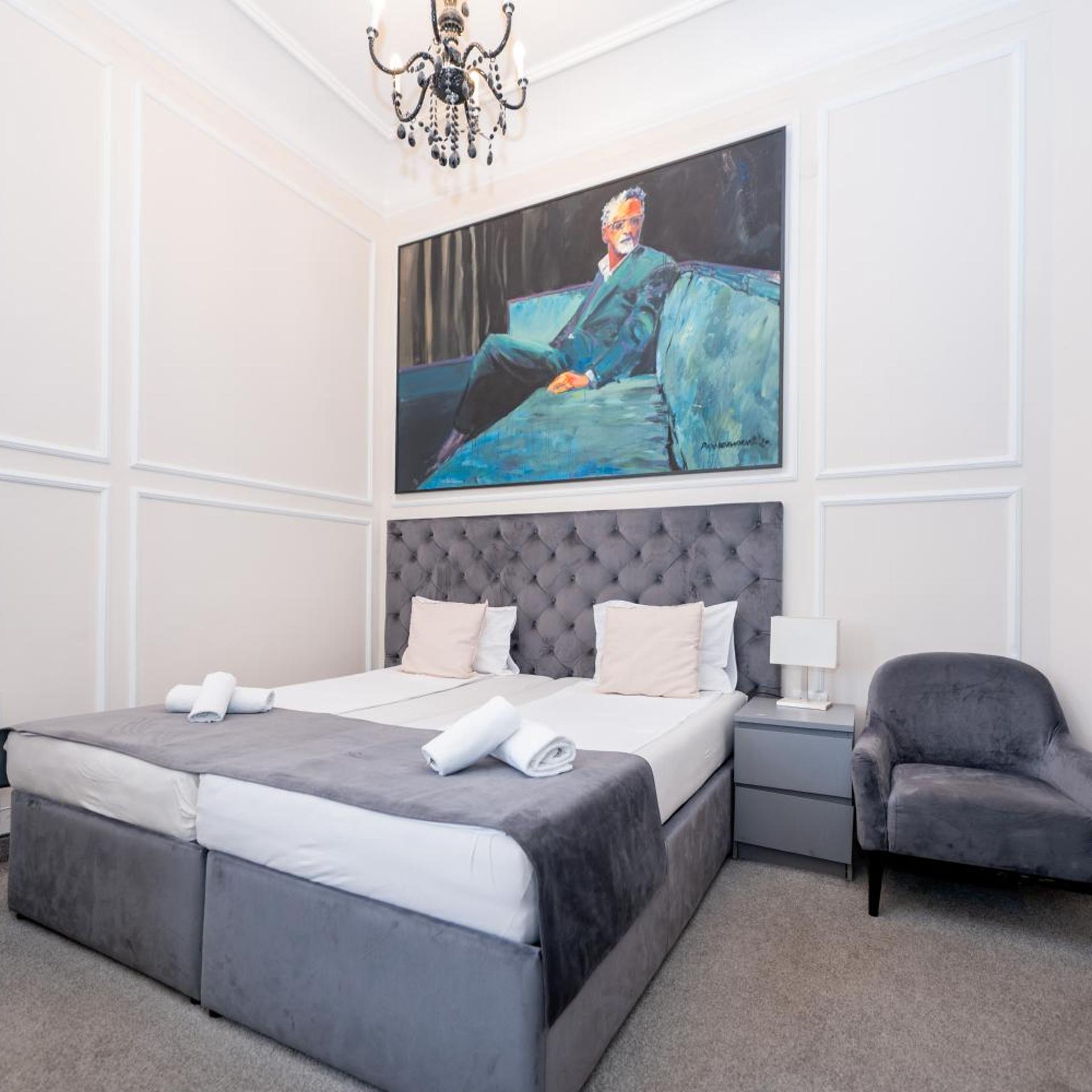 Superior, Double Bed, City View