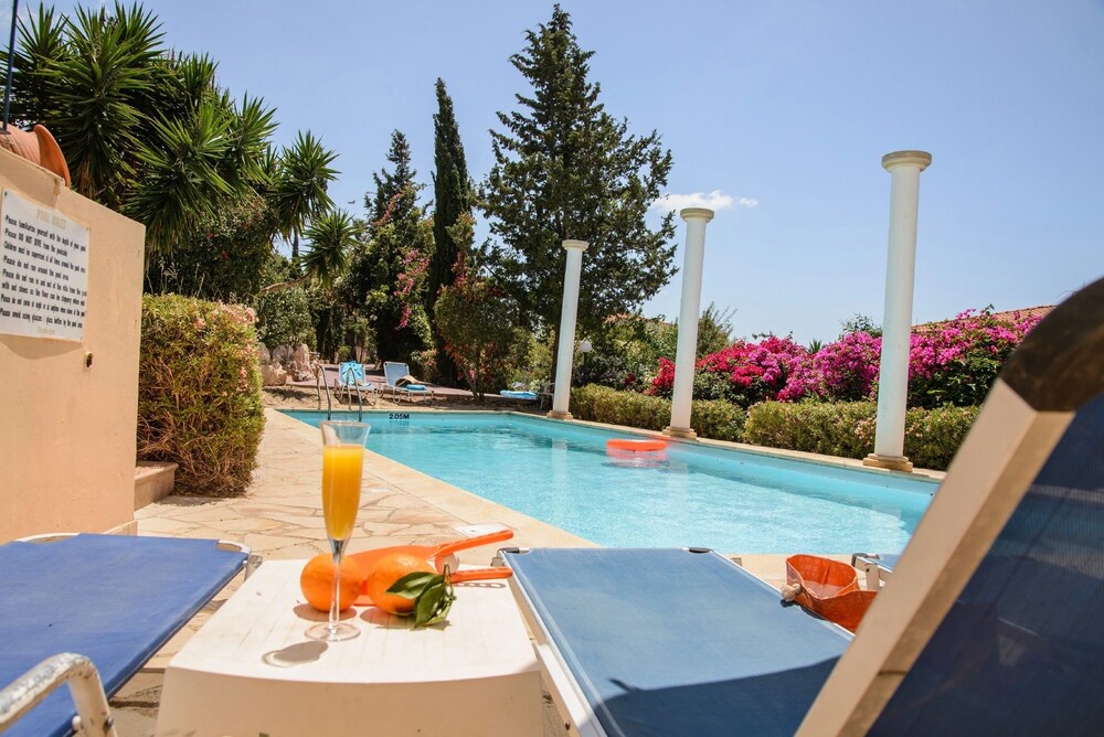 Coral Sun Villas 46/50