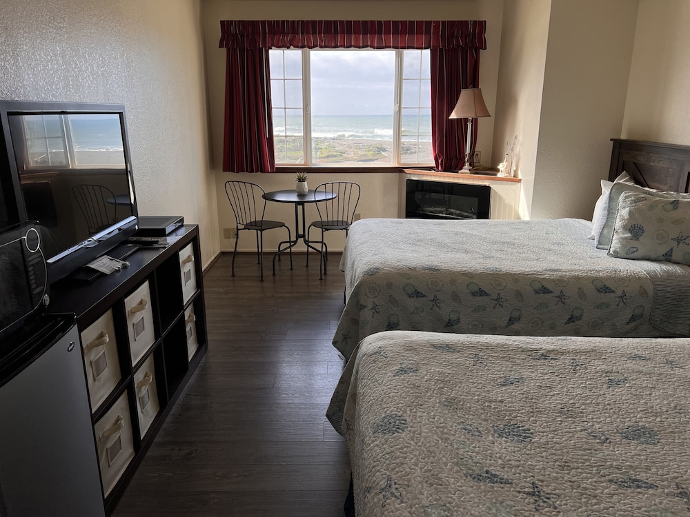 Gualala Country Inn 17/45