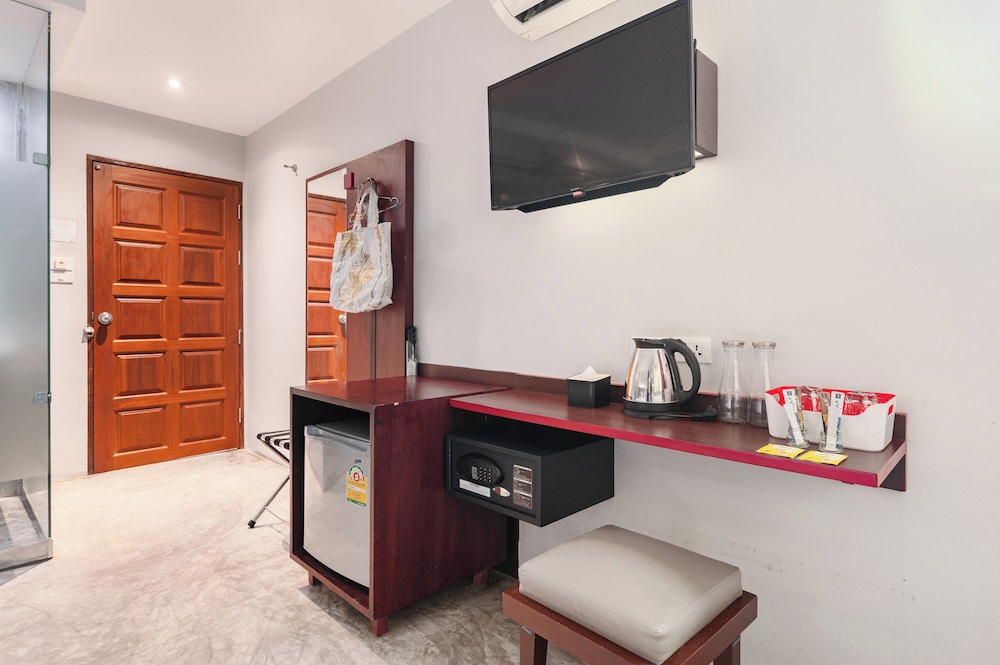 Ruamchitt Plaza Hotel 52/59