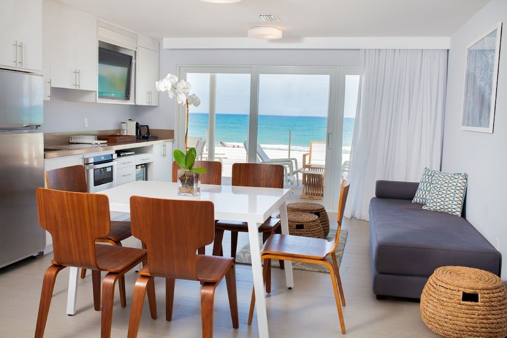 Tides Inn Hotel 19/39