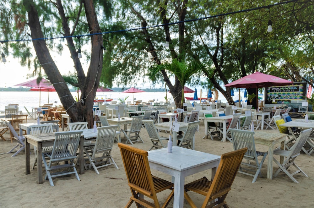 Warna Beach Hotel 28/46