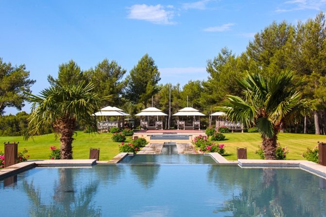 Hotel Et Spa Du Castellet 42/43