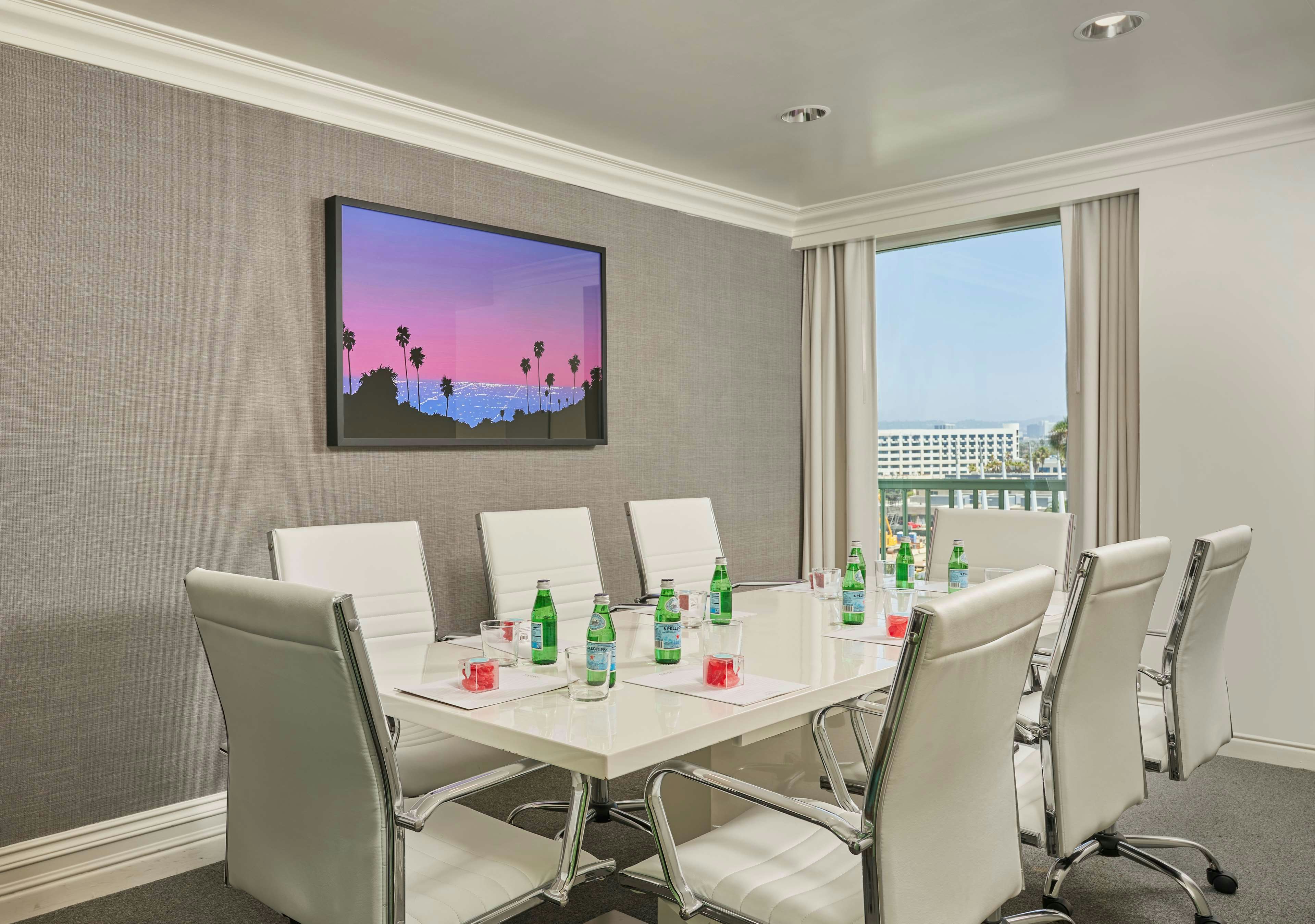 Viceroy Santa Monica 69/79