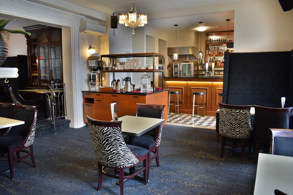 Le Manoir D Auteuil 58/78