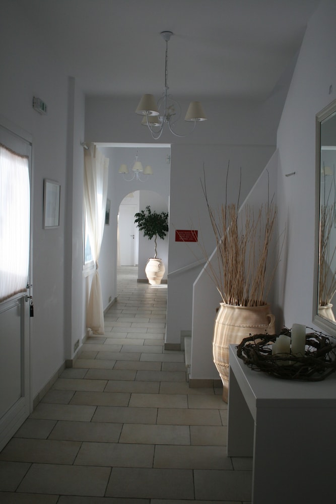 Zorzis Hotel 8/50