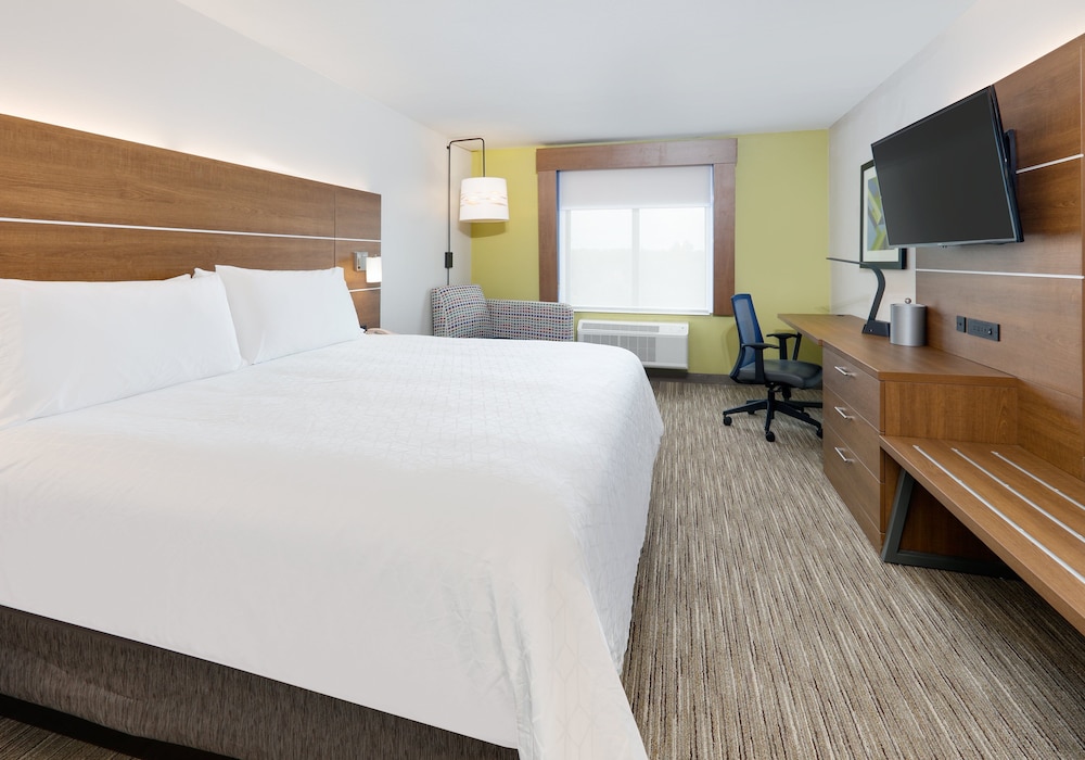 Holiday Inn Express Hotel & Suites San Antonio Nw Near Seaworld 20/76