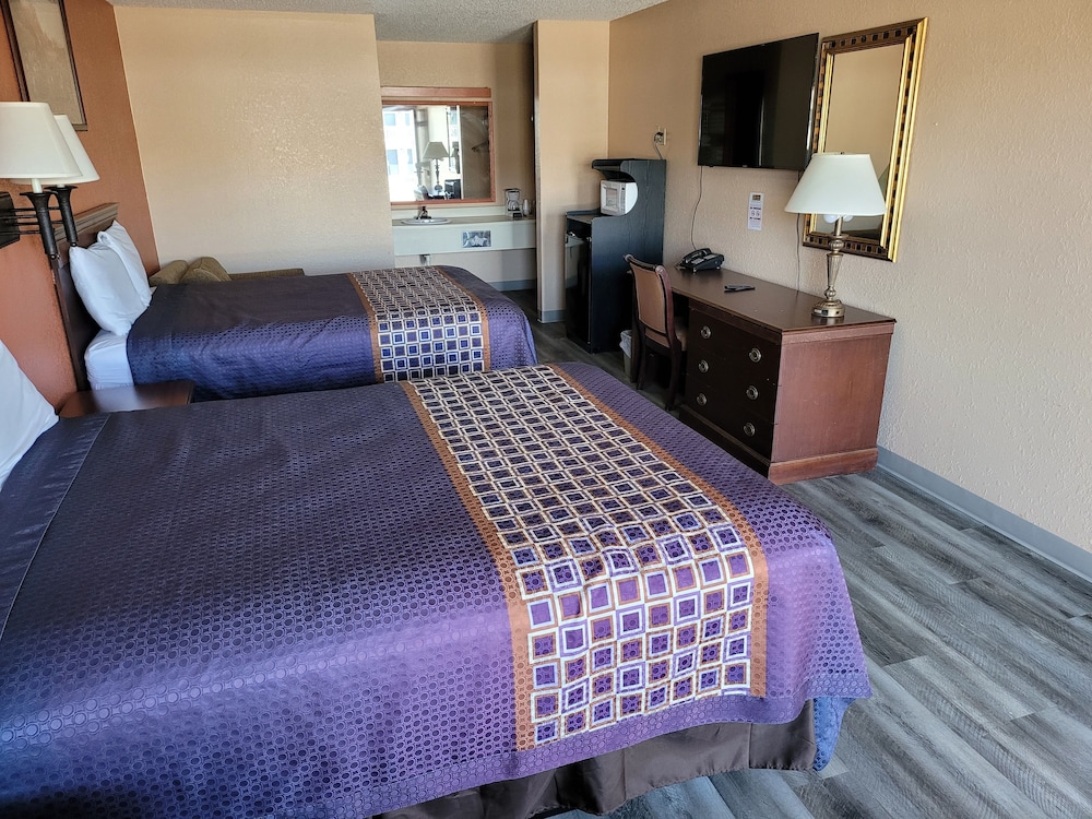 Budget Host Inn Eastland 41/56