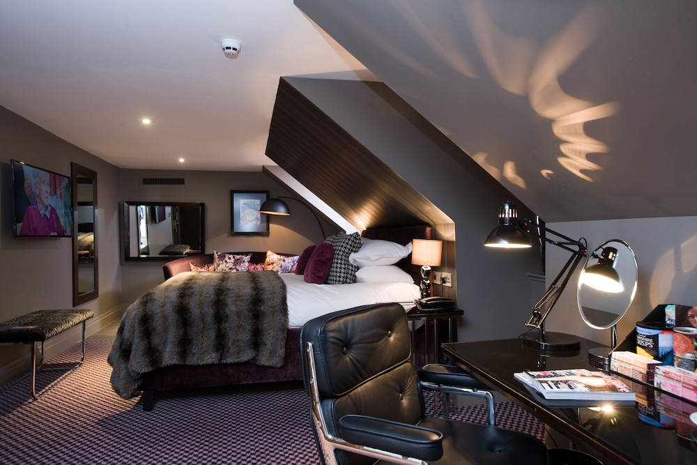 Malmaison Dundee 47/57