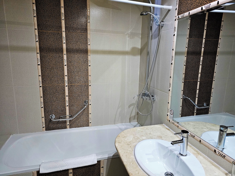 Imperial Palace - All Inclusive 163/165