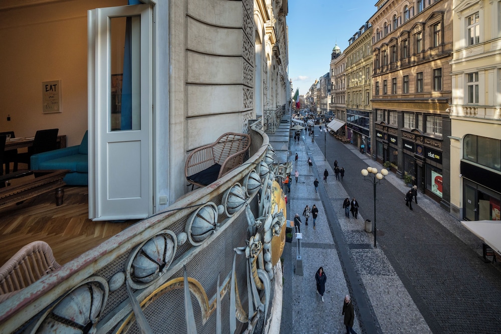 Old Town Aparthotel Michalska 67/75