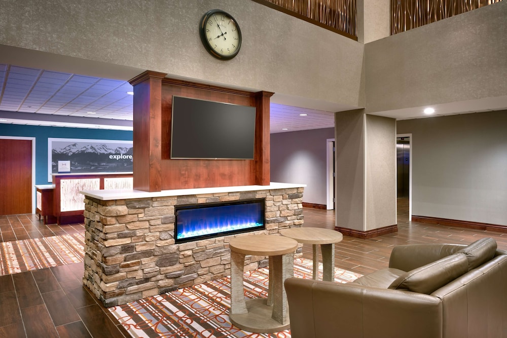 Hampton Inn Suites Pocatello 28/47