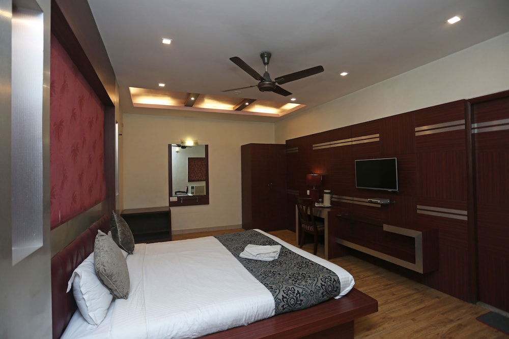 Hotel Rushabh Home 13/48