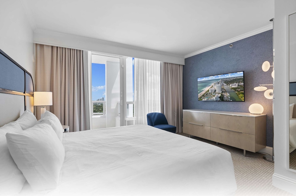 Fontainebleau Miami Beach Private Luxury Suites 12/50