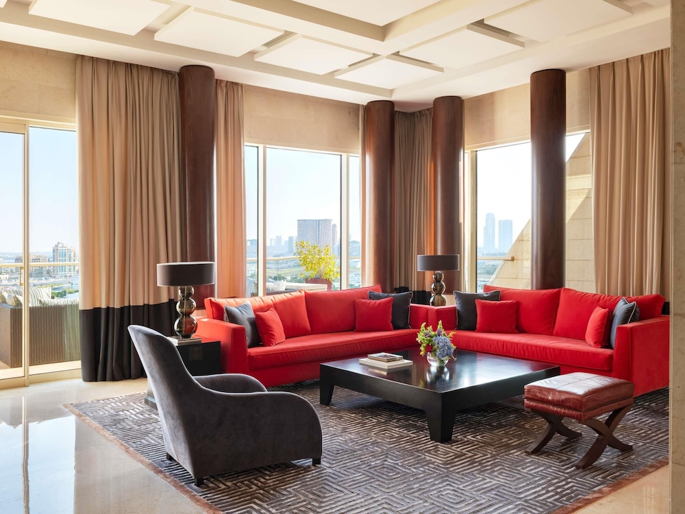 Raffles Dubai Hotel 30/50