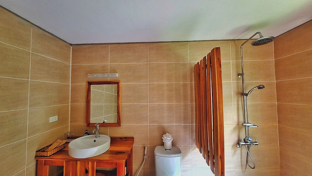 Ancarine Beach Resort 69/72