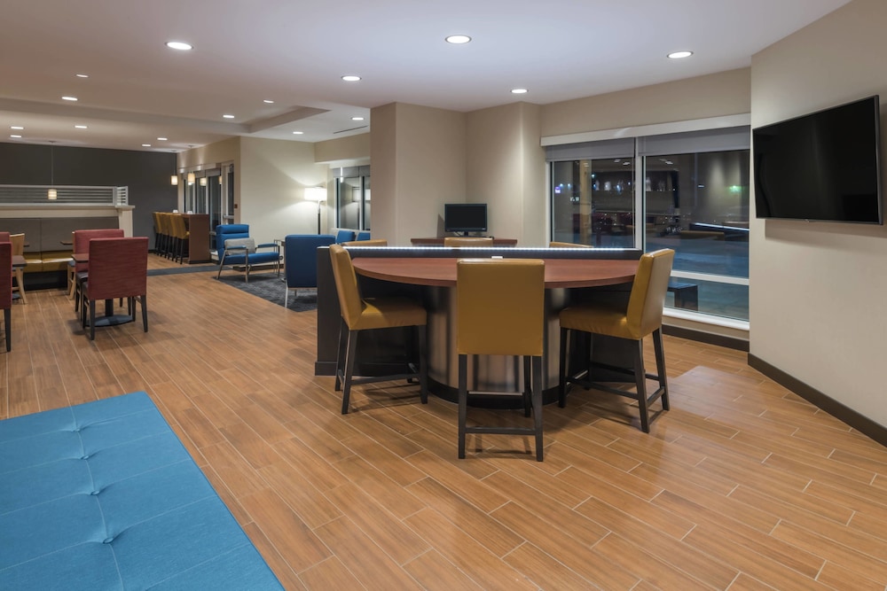 TownePlace Suites by Marriott Hays 42/52