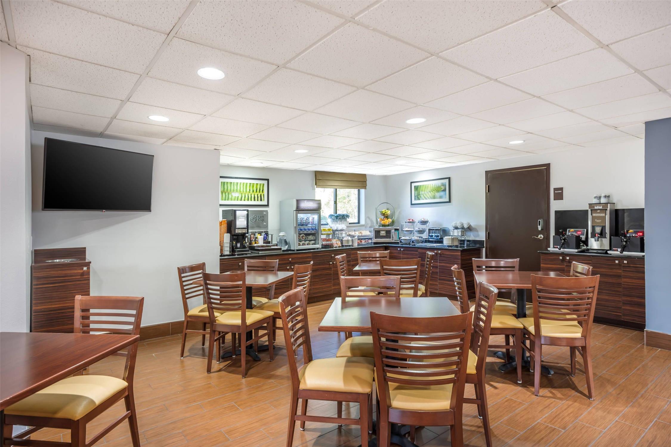 Sleep Inn State College near Penn State 20/26
