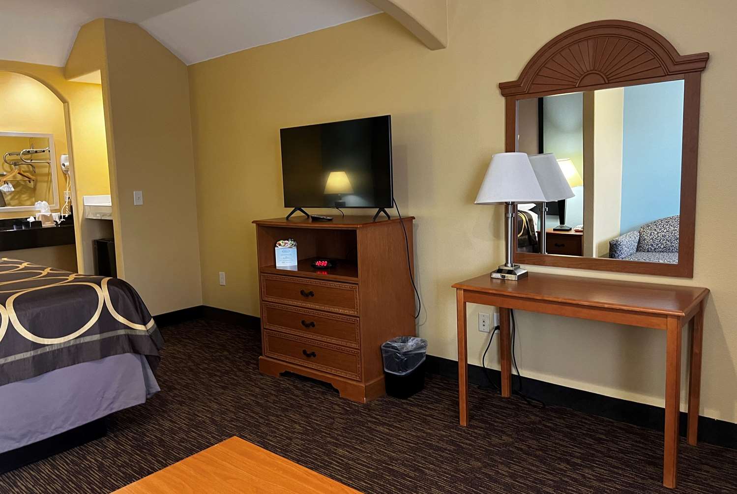 Quality Inn Montgomery - Lake Conroe 8/12