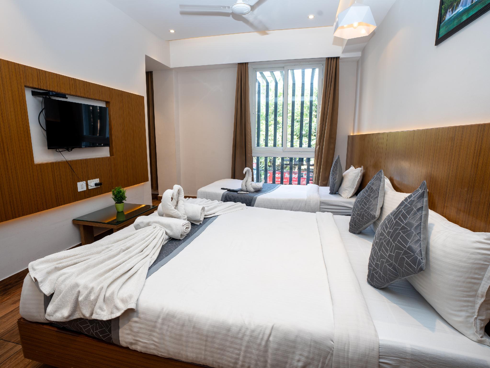 Platinum, 3 Beds