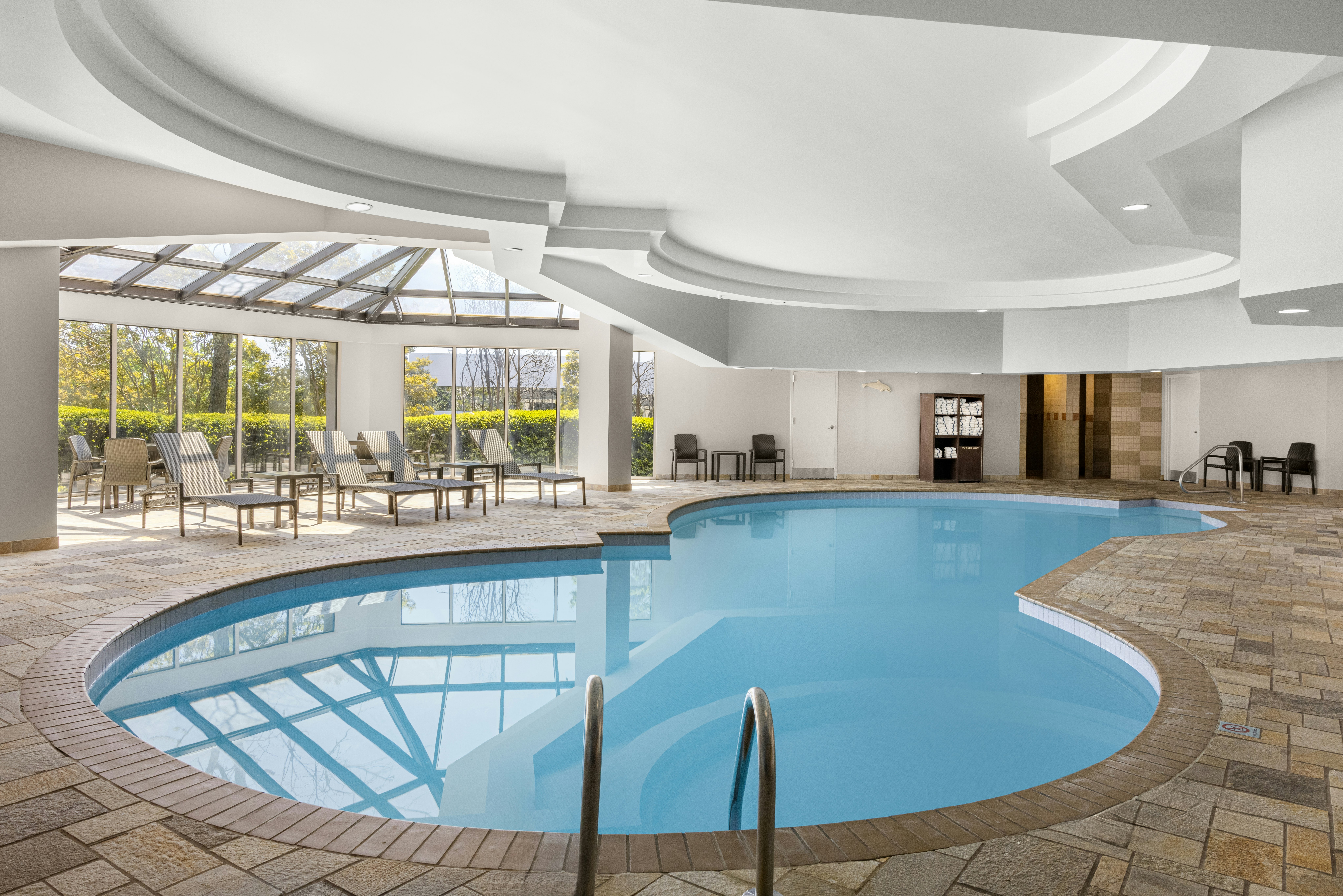 Embassy Suites by Hilton Birmingham 16/36