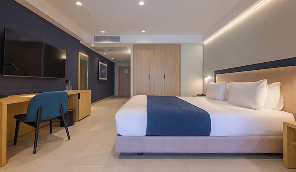 غرفة مزدوجة بإطلالة على الحديقة، Maritim Antonine Hotel and Spa Malta 5/10