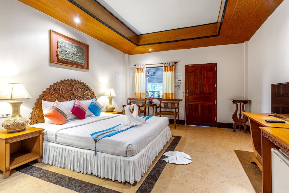 COCONUT BEACH RESORT 26/74
