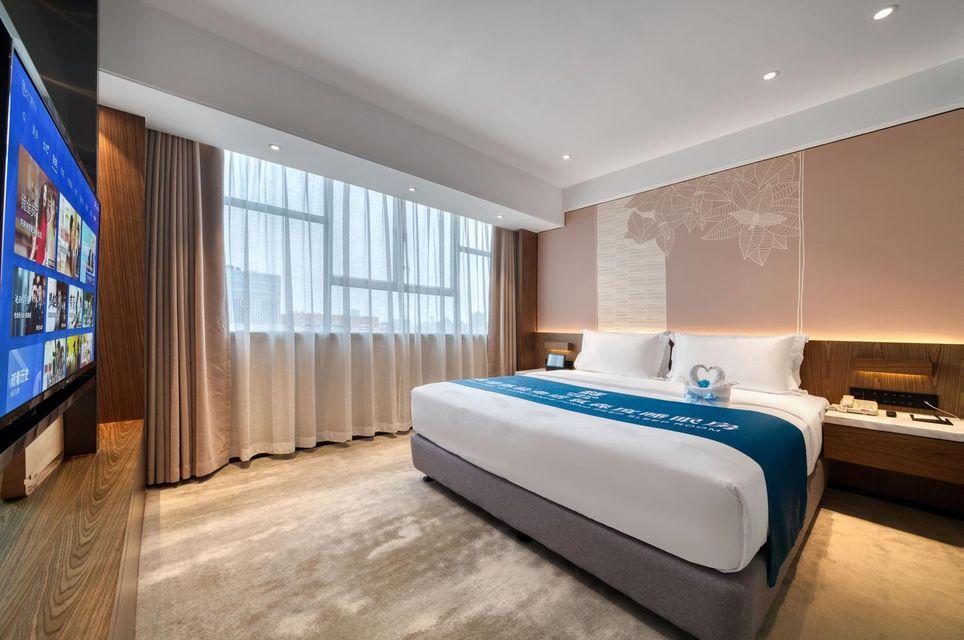 Smart, Executive, Double Bed, City View