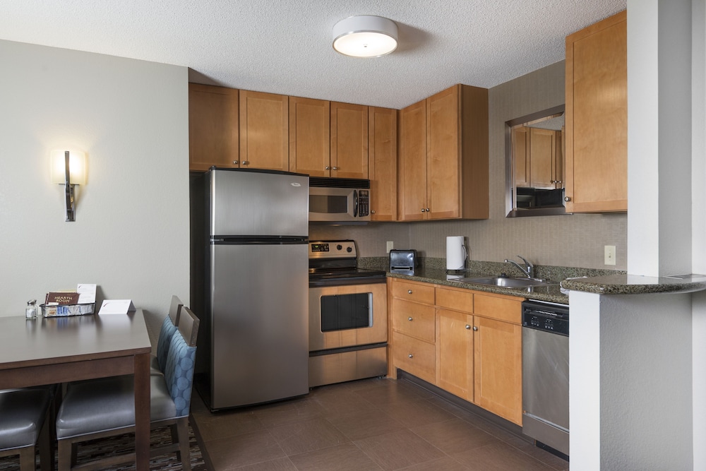 Residence Inn Worcester 46/55