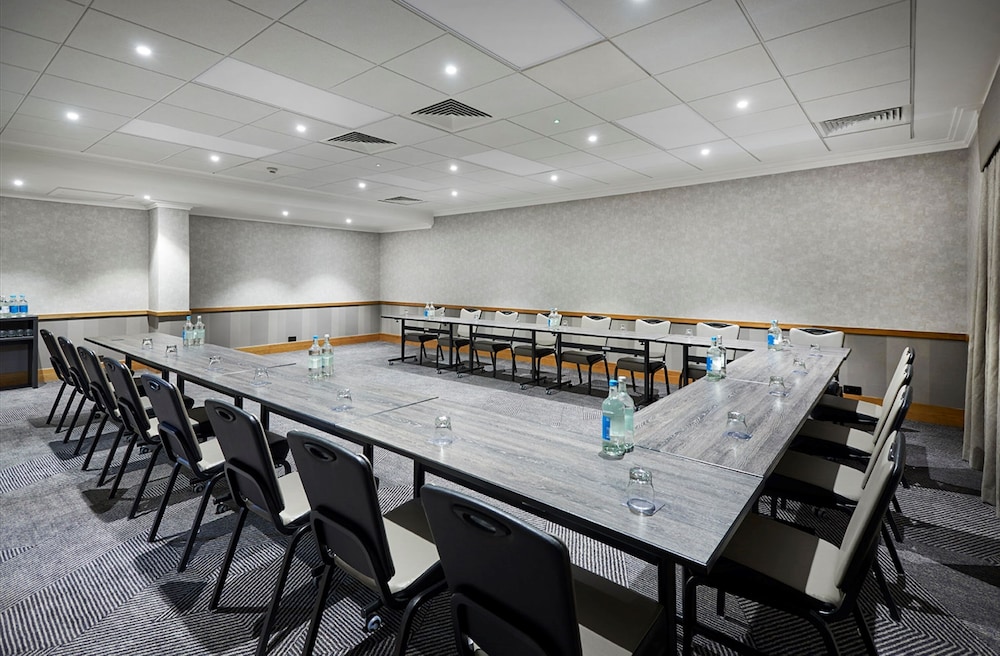 DOUBLETREE BY HILTON SOUTHAMPTON 80/93