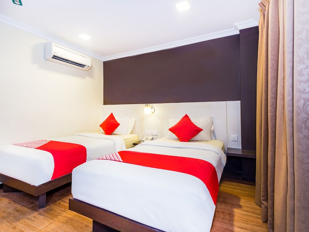 OYO 431 Hotel De Grand Orchard 6/20