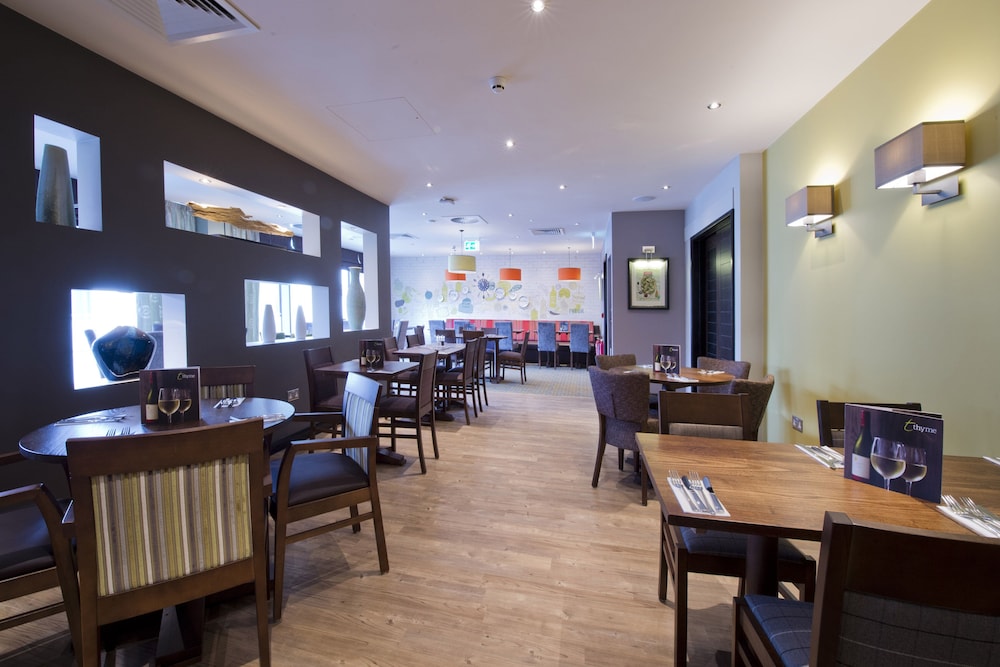Premier Inn Exeter City Centre hotel 32/40