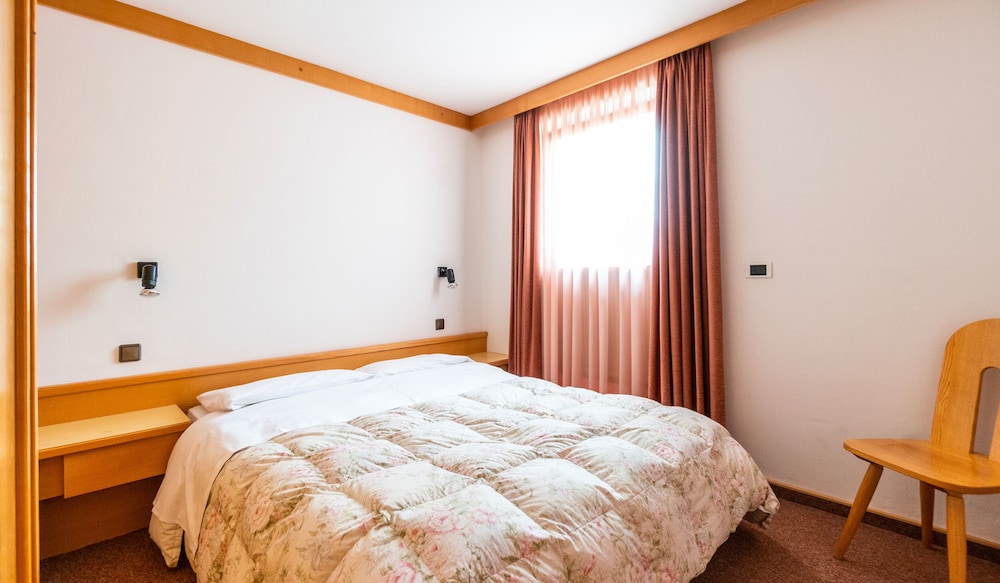 Residence Lores 16/50