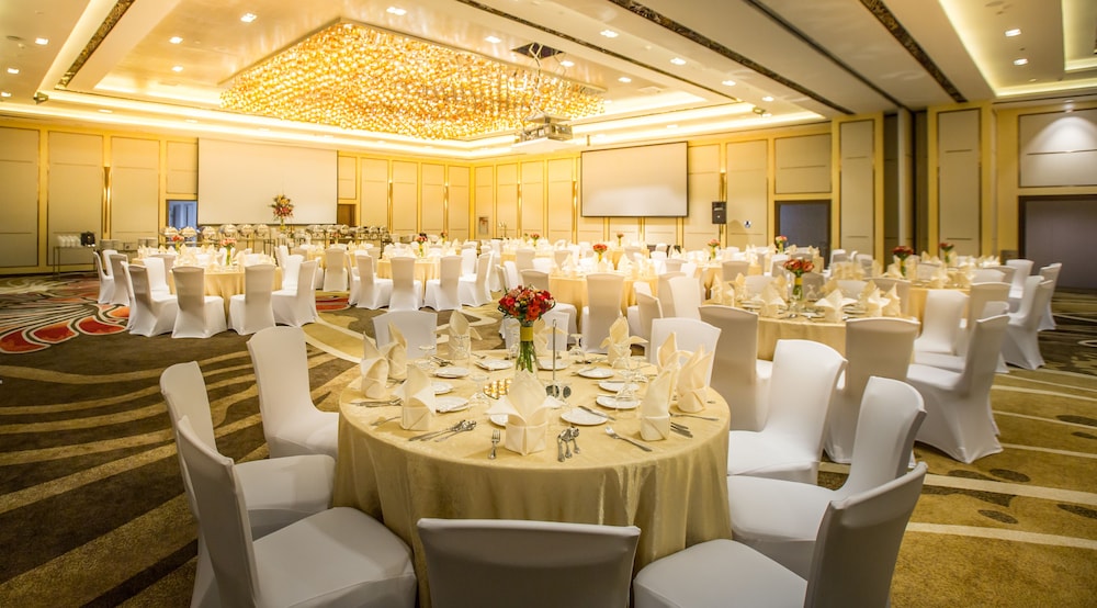 Winford Resort and Casino Manila 36/48