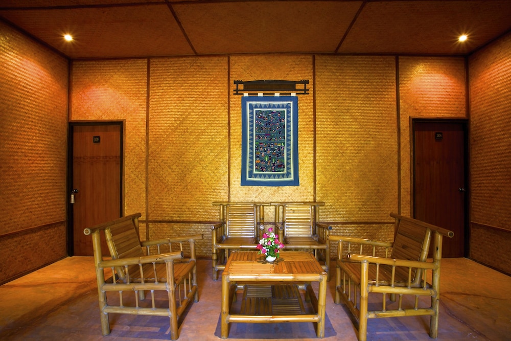 Hmong Hilltribe Lodge 19/42