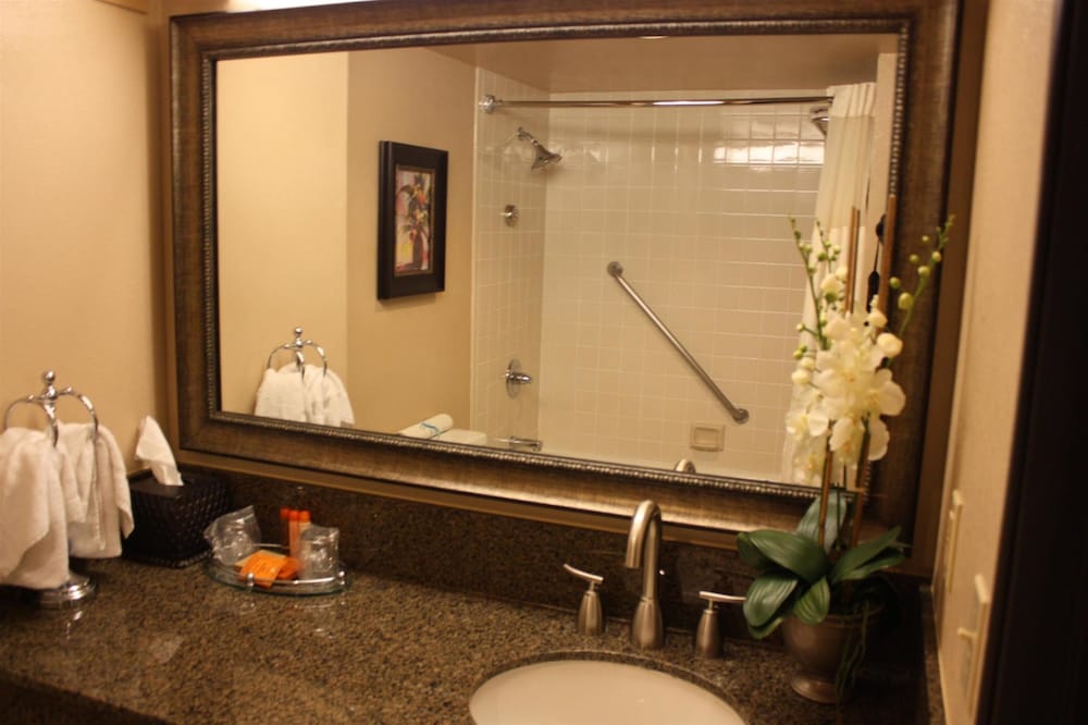 Ramada by Wyndham Viscount Suites Tucson East 12/38