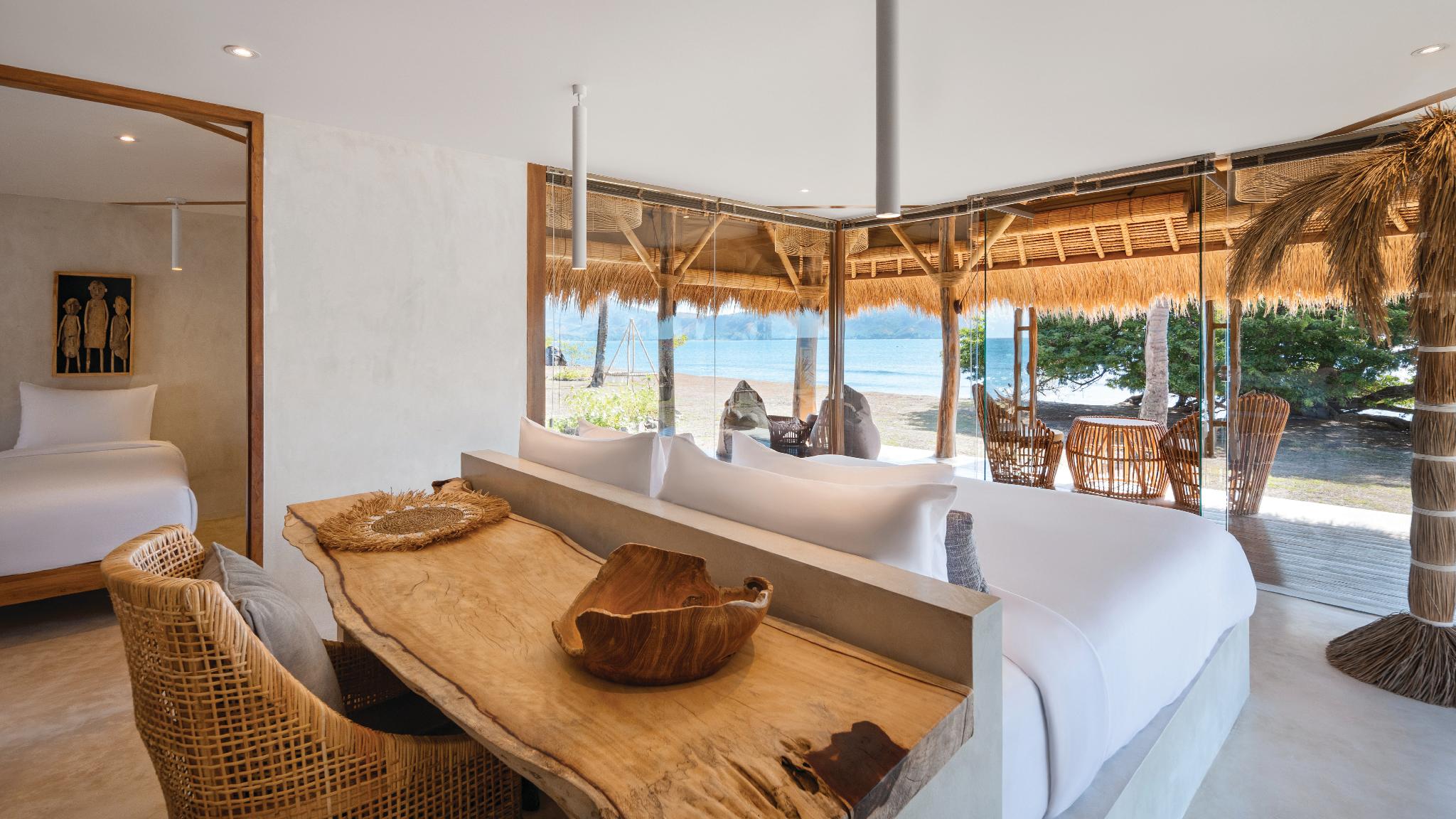BEACH VILLA, FAMILY