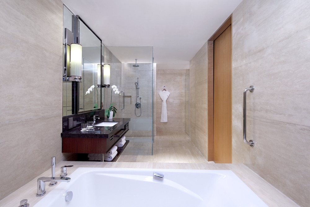 THE WESTIN JAKARTA 9/77